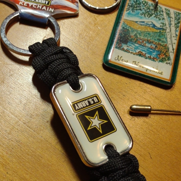 Nana's junk drawer lot - Picture 3 of 6